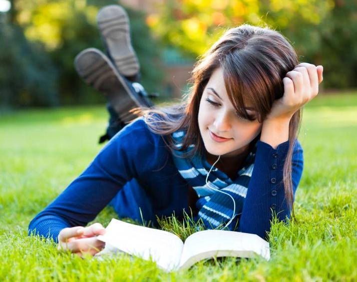 10 Benefits of reading books